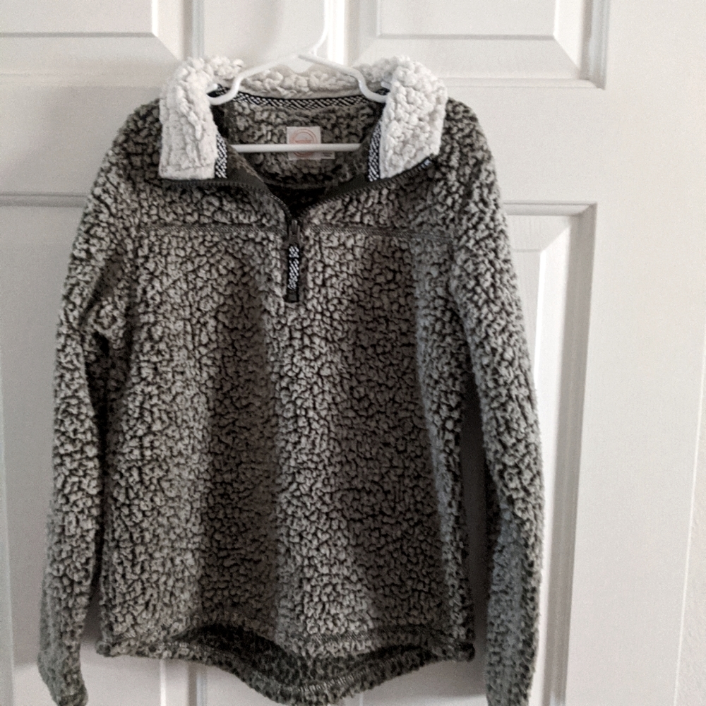 Fuzzy pullover for boy